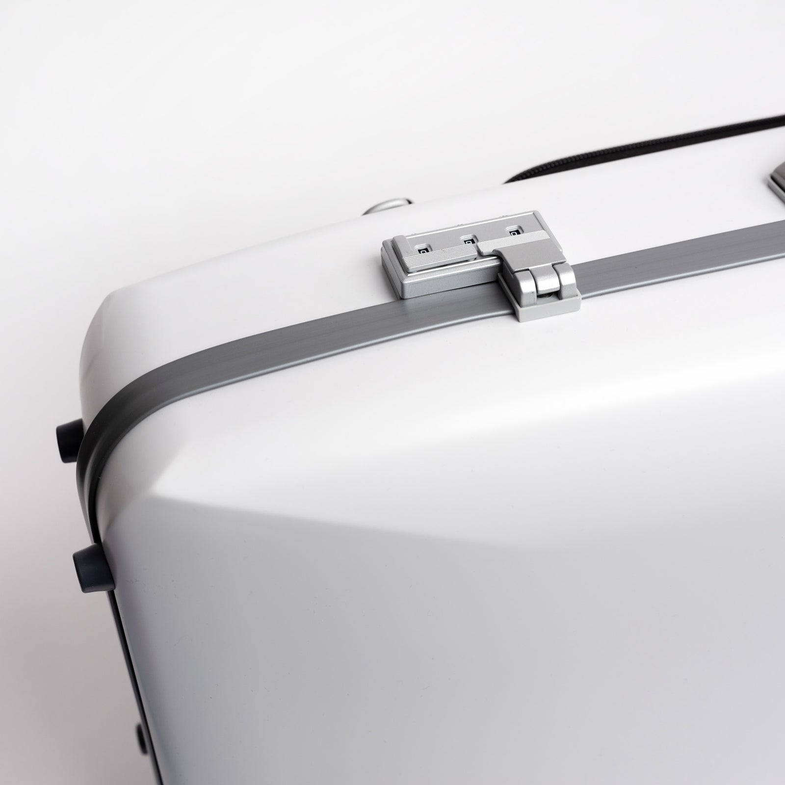 BAM ICE SUPREME Hightech Oblong Viola Case with Back Pocket