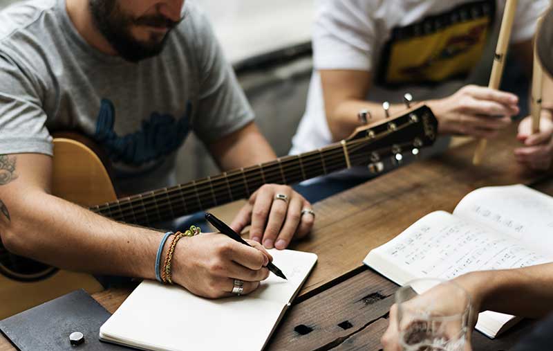 Hot Apple Product Search