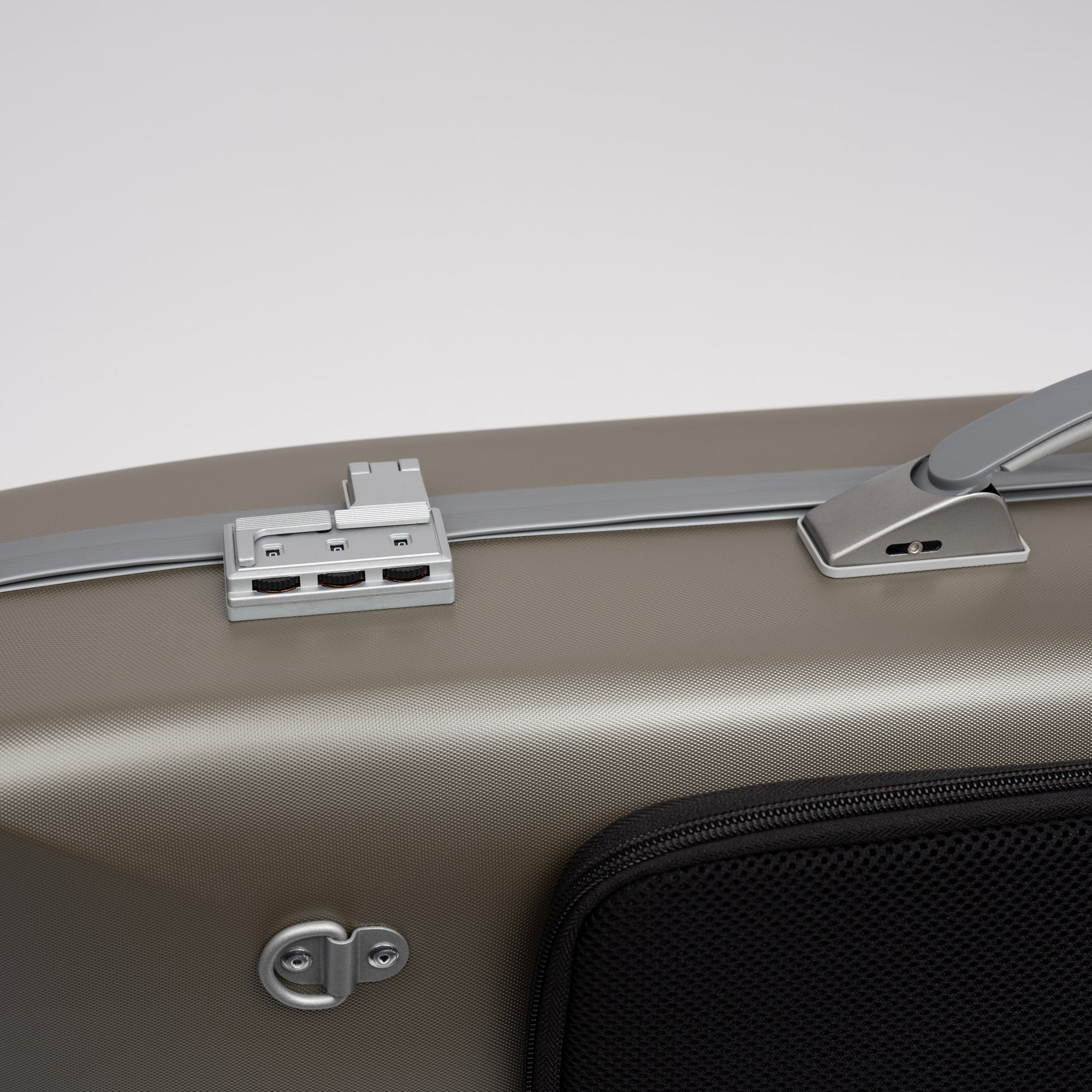 BAM SUPREME Hightech Oblong Viola Case